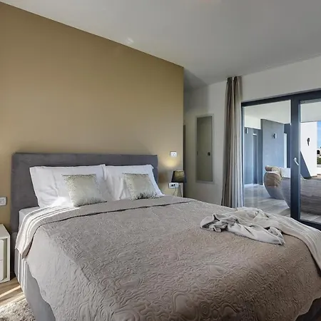 Вілла Ula Пула